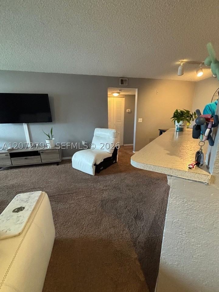 12620 Vista Isles Dr #1015 - Photo 4 of 27