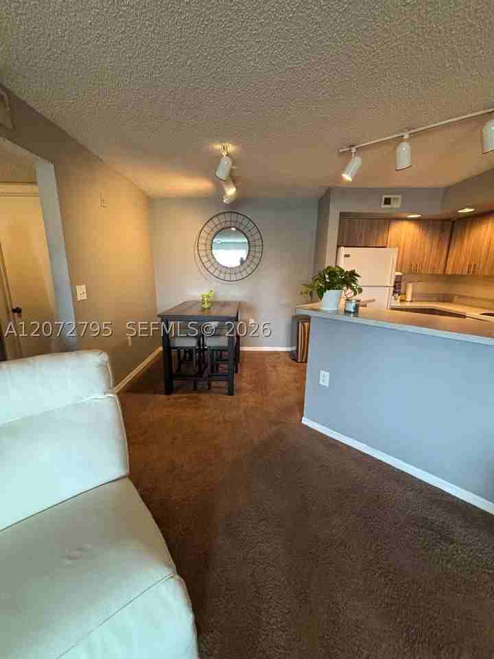 12620 Vista Isles Dr #1015 - Photo 5 of 27