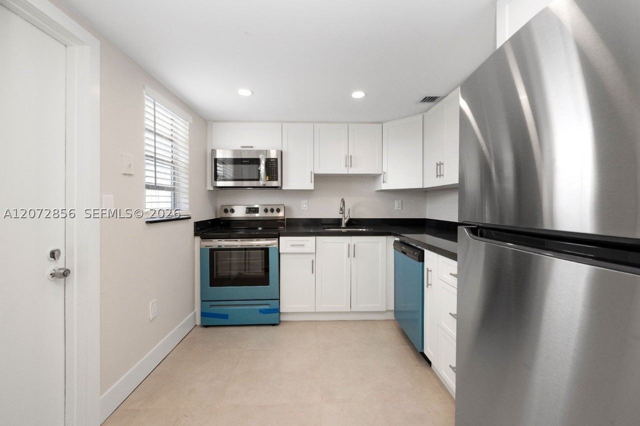 14165 Sw 87th St #D505 - Photo 6 of 17