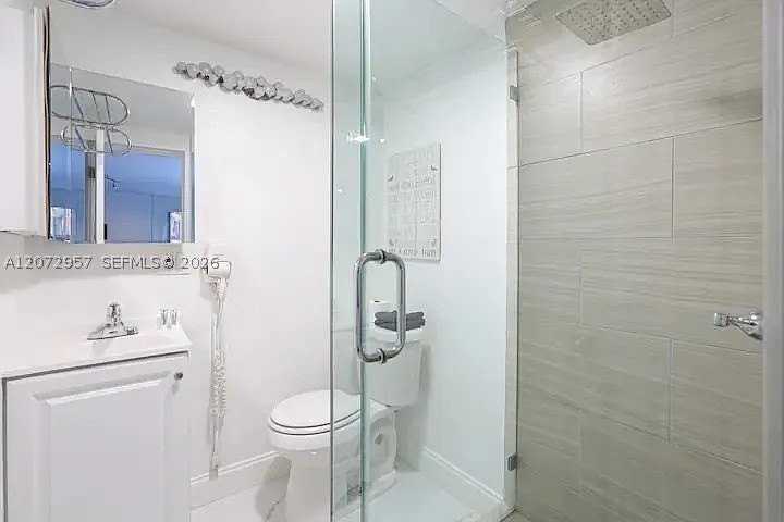 1100 Ne 1st Ave #C - Photo 7 of 9