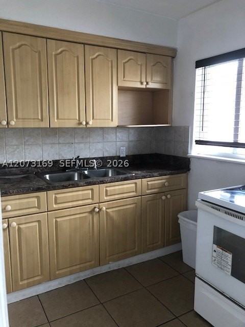 1973 Marseille Dr #3 - Photo 4 of 14