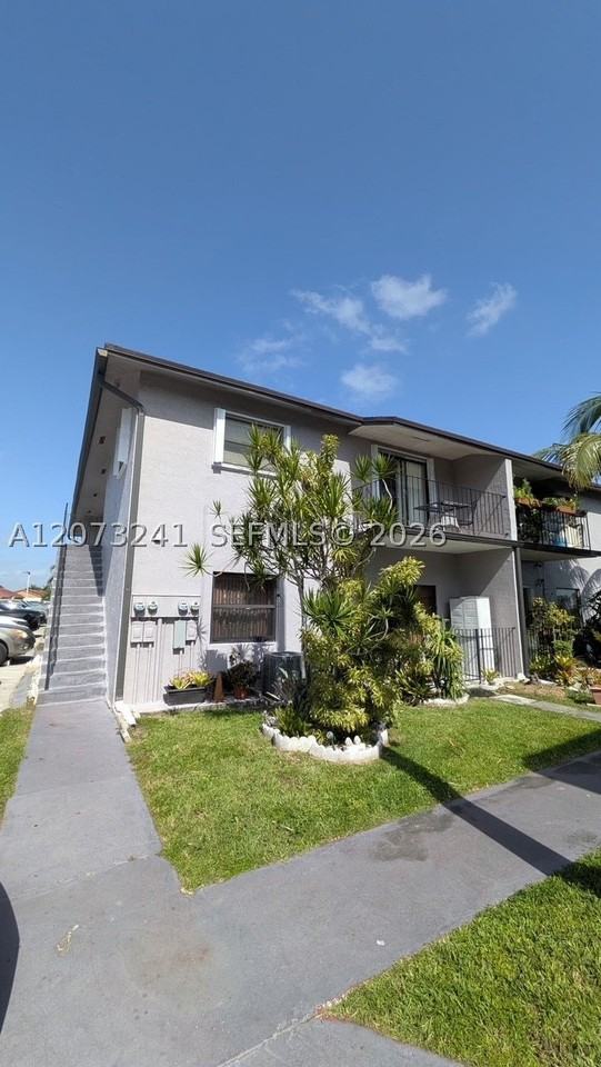 13351 Sw 17th Ln #3-7 - Photo 2 of 9