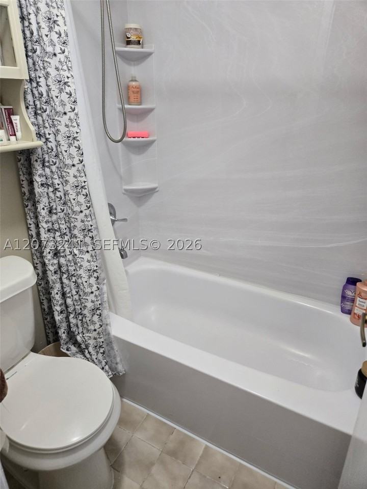 13351 Sw 17th Ln #3-7 - Photo 6 of 9