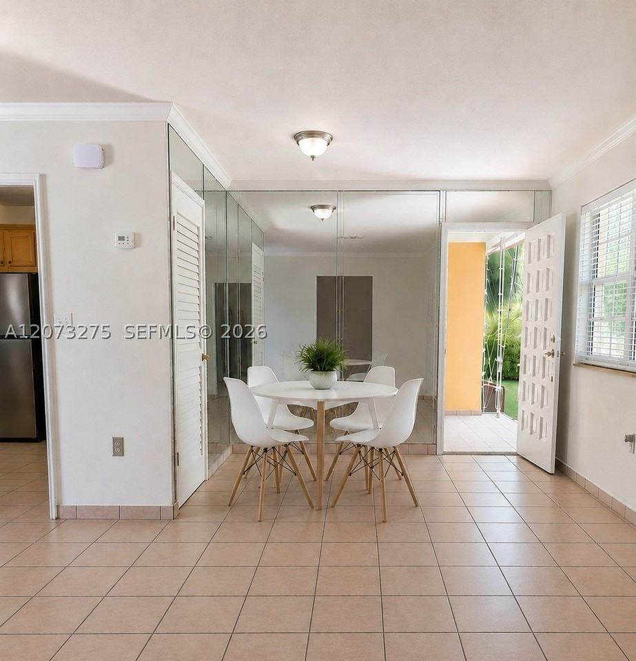 940 Benevento Ave #0 - Photo 3 of 15