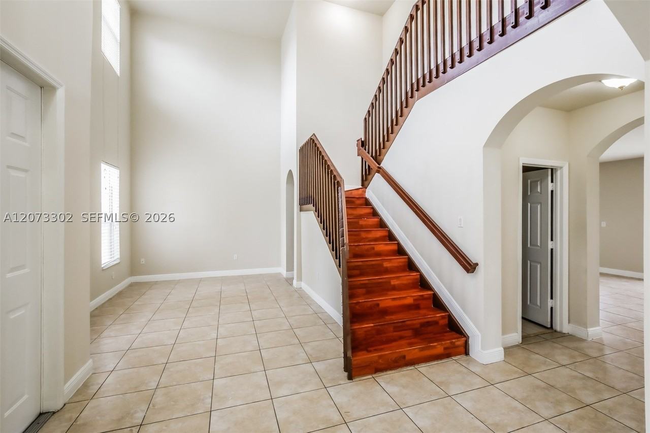 20365 Sw 129th Avenue Dr - Photo 2 of 18