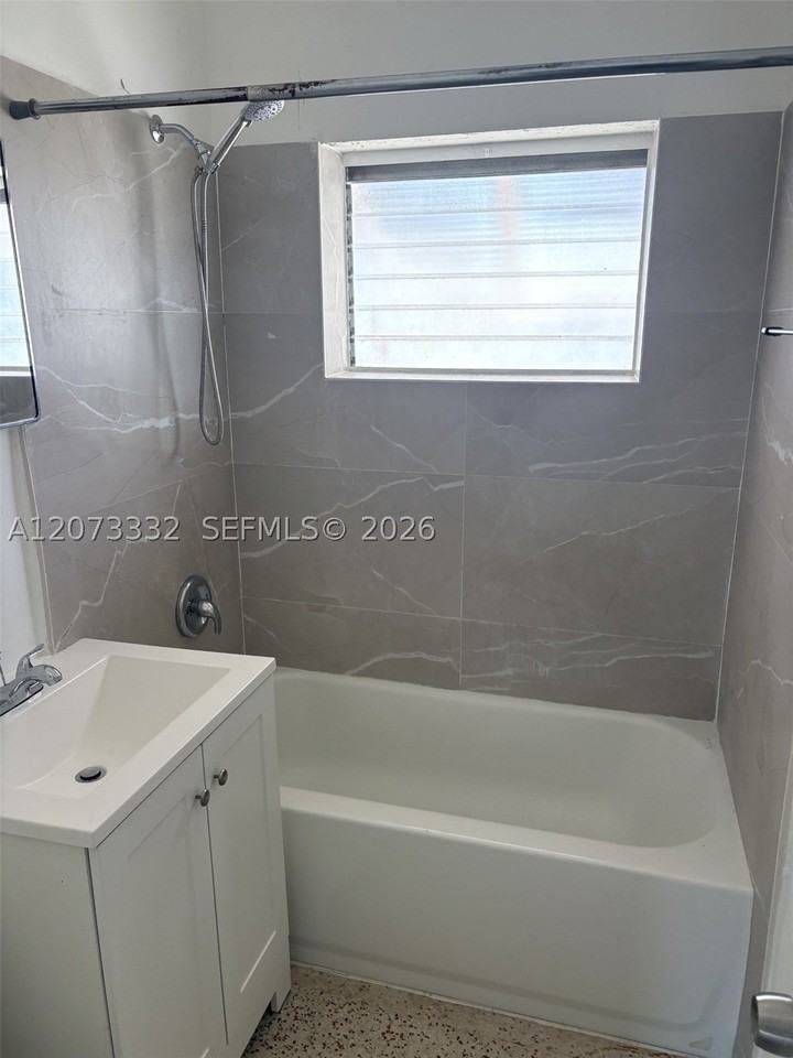 4391 W Flagler St #4 - Photo 4 of 6