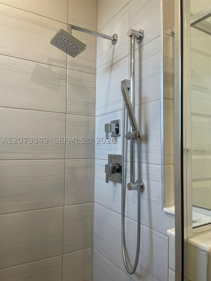 10445 Nw 81st Ter #10445 - Photo 7 of 32