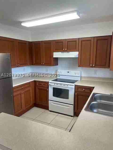 2735 Nw 131st St #2735 - Photo 4 of 16