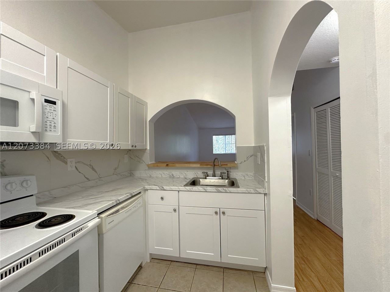 2921 Se 13th Ave #205-48 - Photo 5 of 12