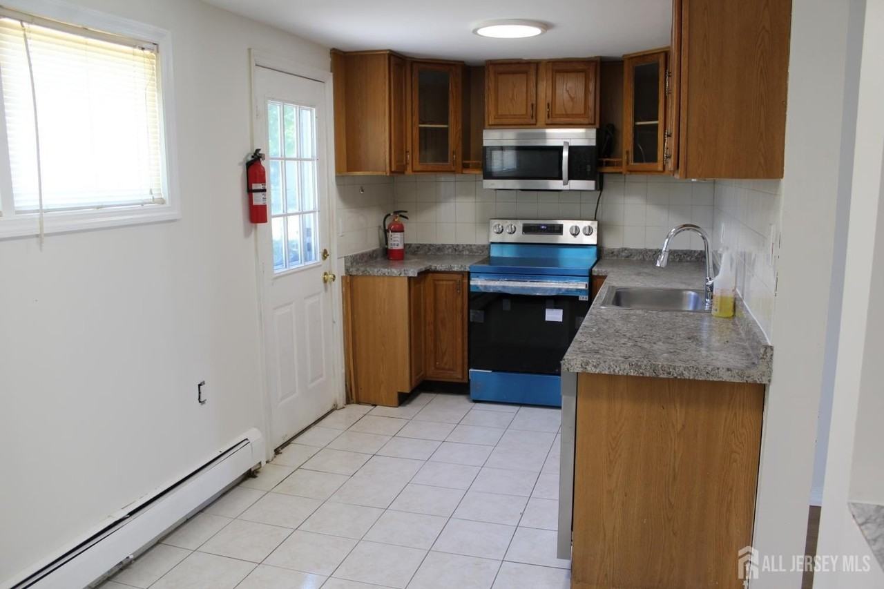 78 Washington Ave - Photo 6 of 34