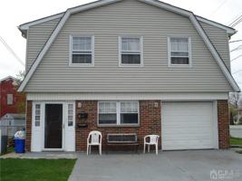 featured image of 39 Spruce St #2