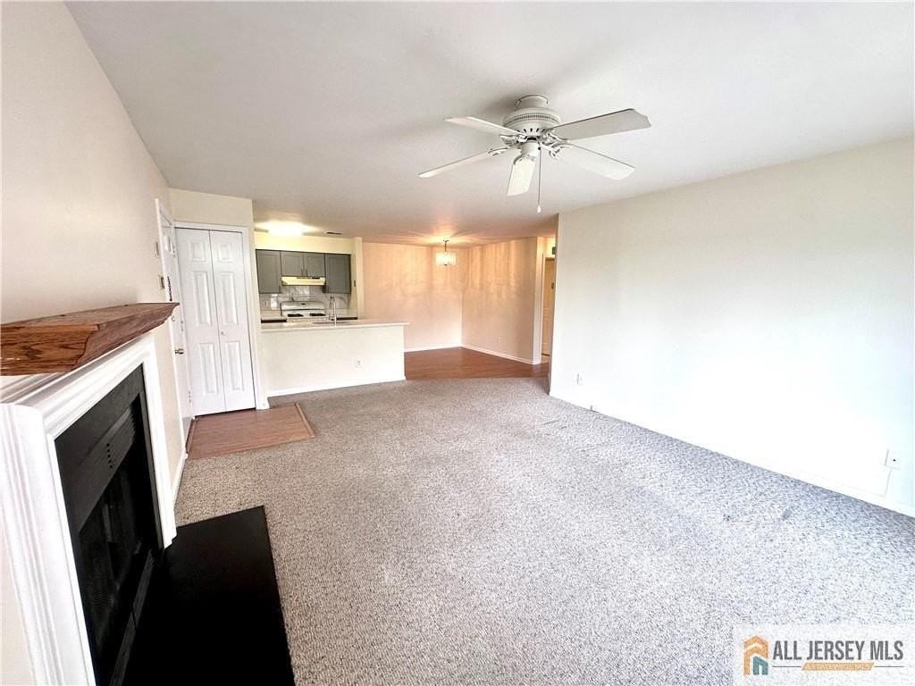 88 Crosspointe Dr #88 - Photo 3 of 9