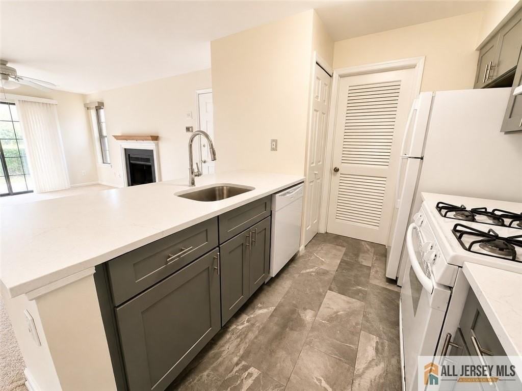 88 Crosspointe Dr #88 - Photo 6 of 9