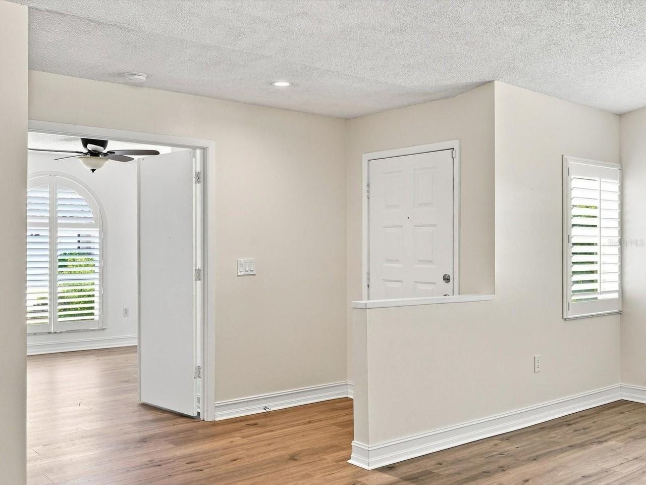 5381 Kelly Dr #15 - Photo 5 of 40