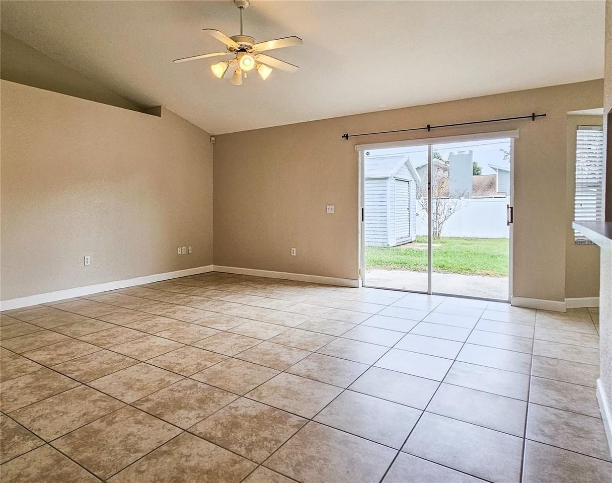 5260 English Dr - Photo 3 of 26
