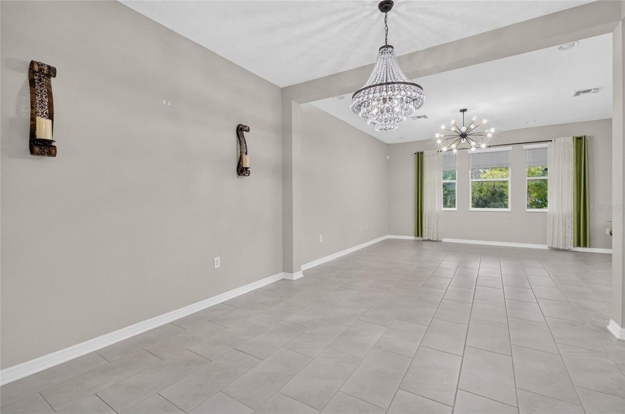 6081 Monterey Cypress Trl - Photo 3 of 35