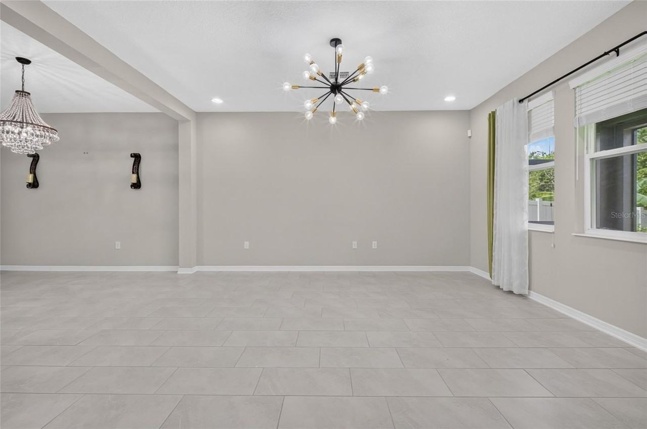 6081 Monterey Cypress Trl - Photo 6 of 35