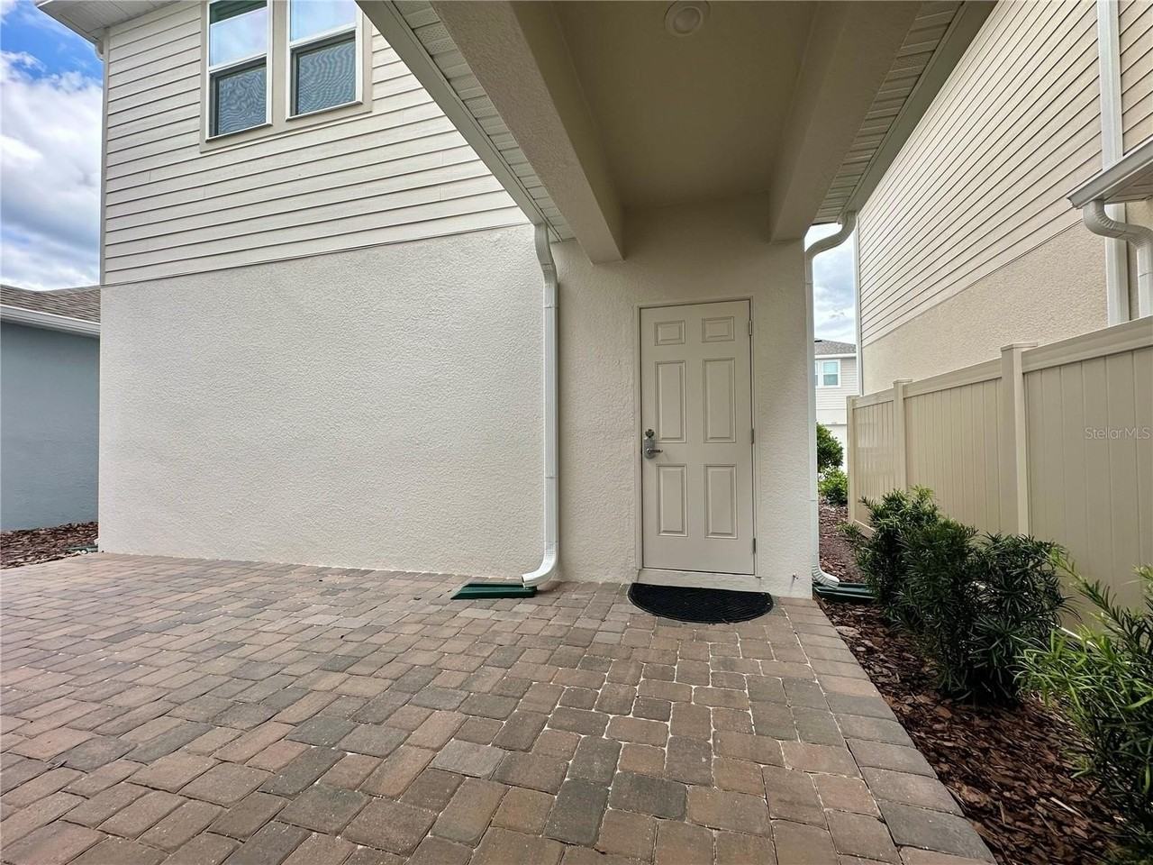 12761 Harvest Rain Ave - Photo 2 of 17