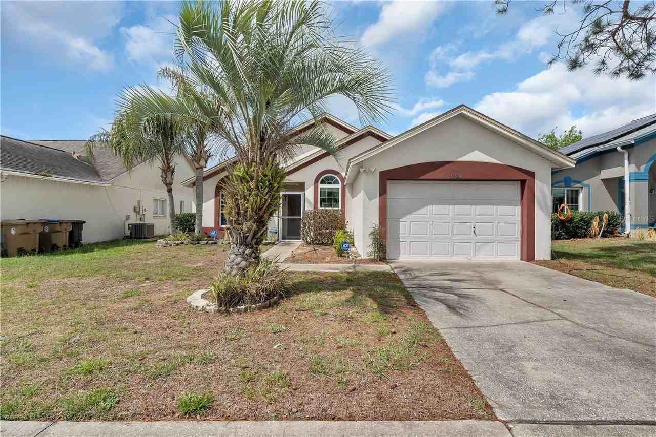 3024 Bloomsbury Dr - Photo 3 of 38