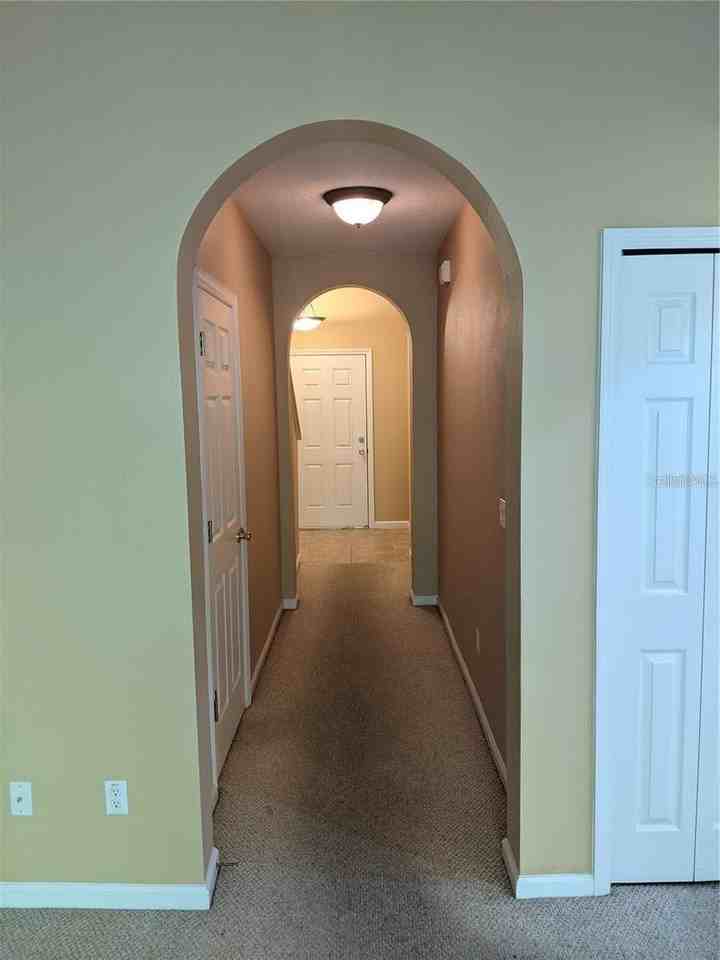 10272 Park Commons Dr - Photo 5 of 25