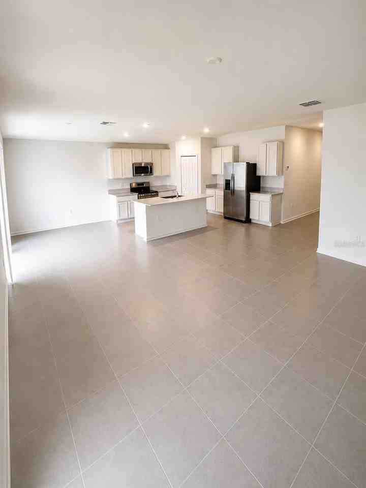 3619 Rolling Ridge Bnd - Photo 2 of 26
