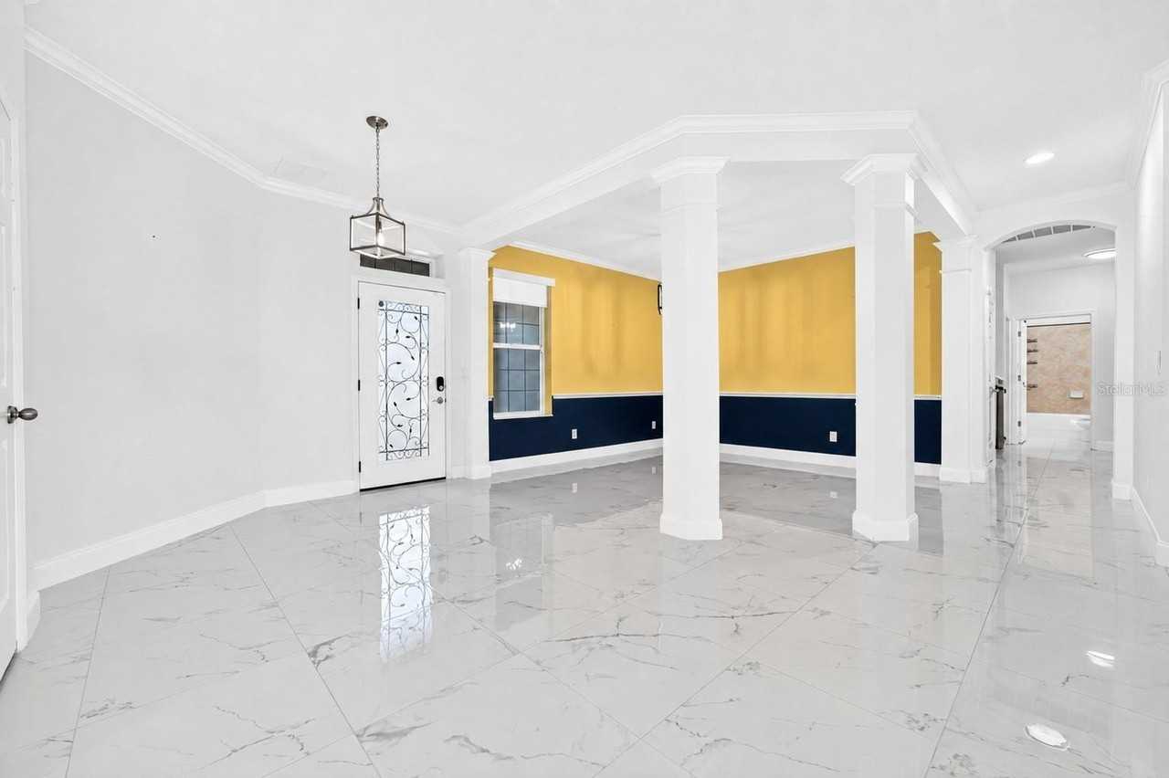 2260 Pickford Cir - Photo 5 of 50