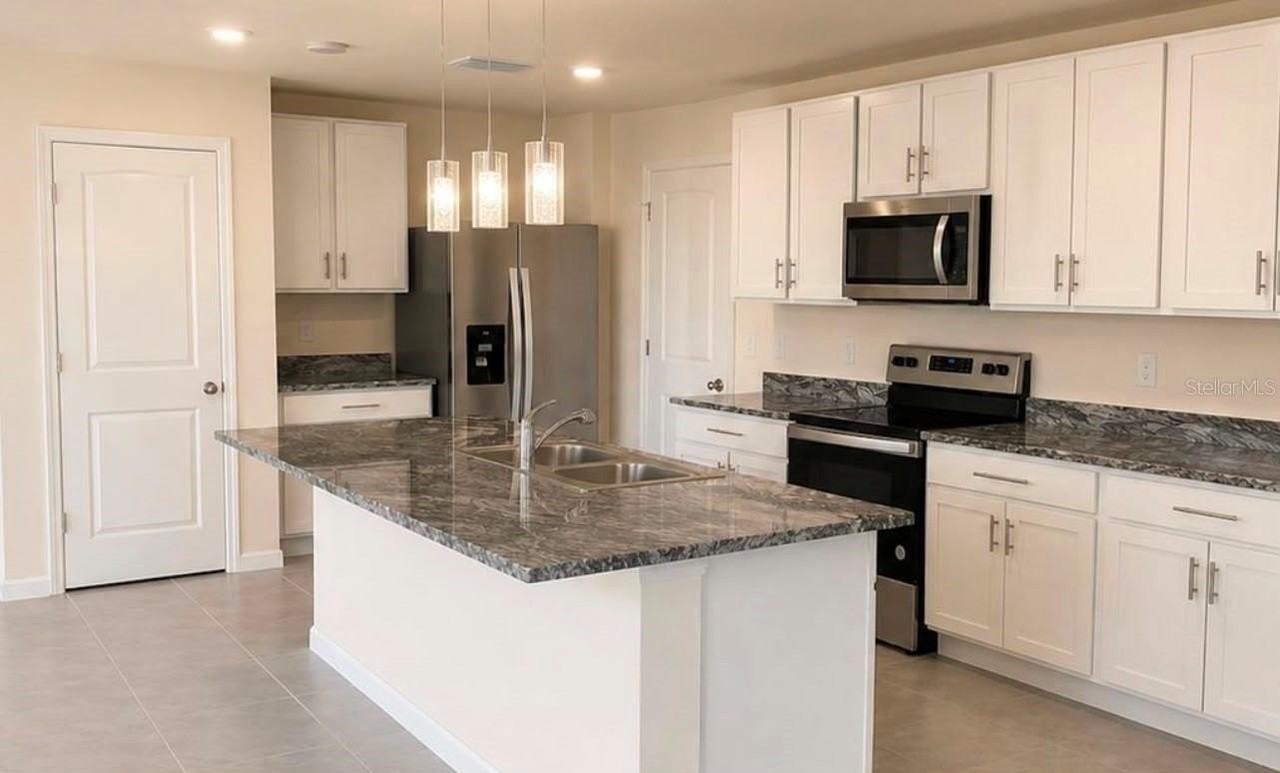 35348 Spruce Knob Ct - Photo 5 of 25