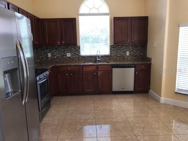 3078 Verbena Dr - Photo 5 of 34