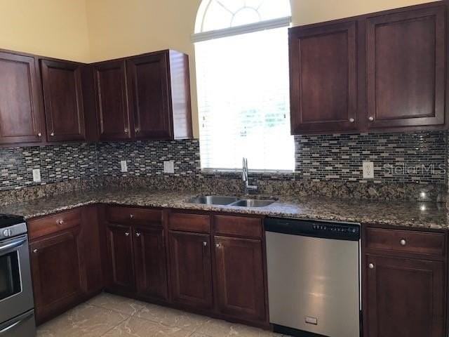 3078 Verbena Dr - Photo 6 of 34
