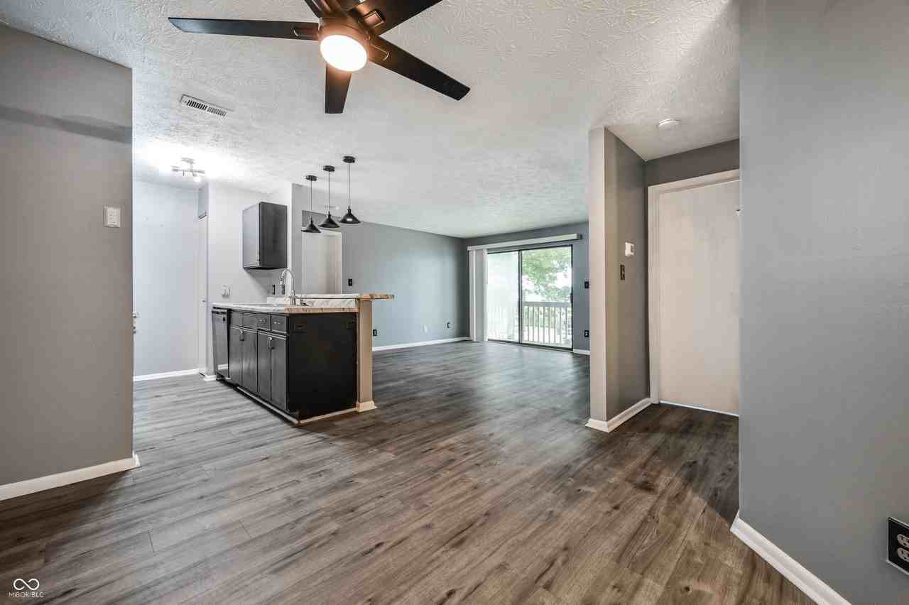 4351 Village Parkway Cir W #7 - Photo 3 of 24