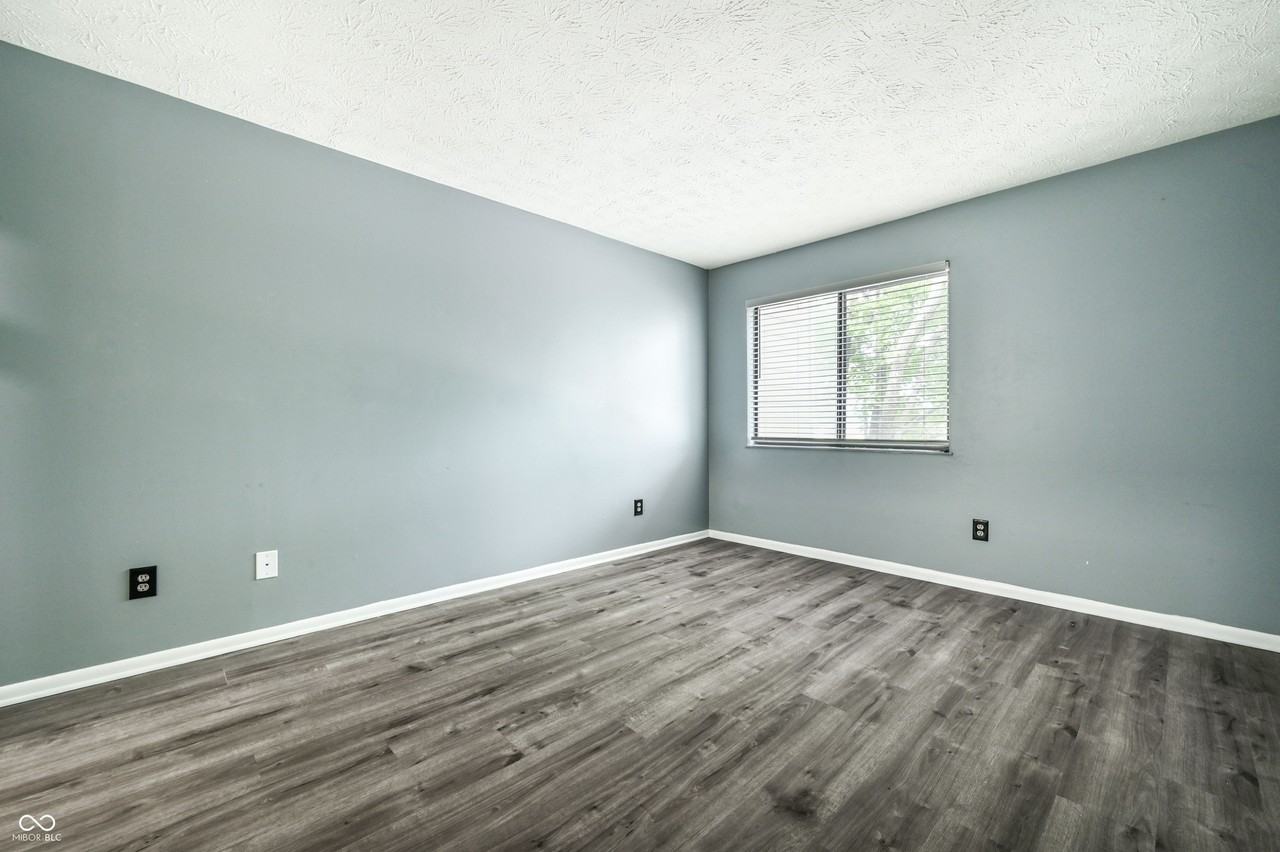 4351 Village Parkway Cir W #7 - Photo 7 of 24
