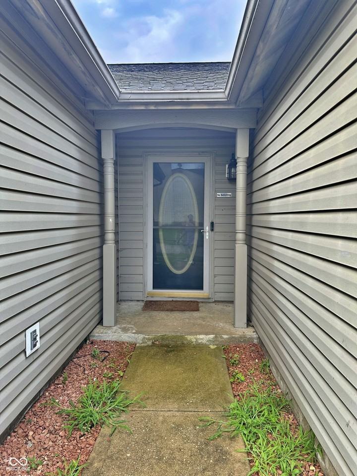 10911 Secretariat Dr - Photo 3 of 16