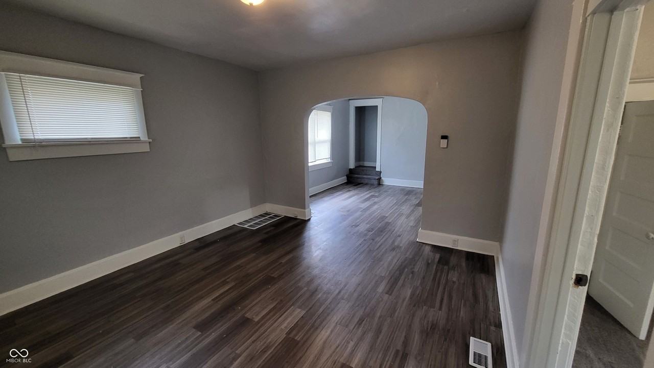 2822 N Olney St - Photo 3 of 16