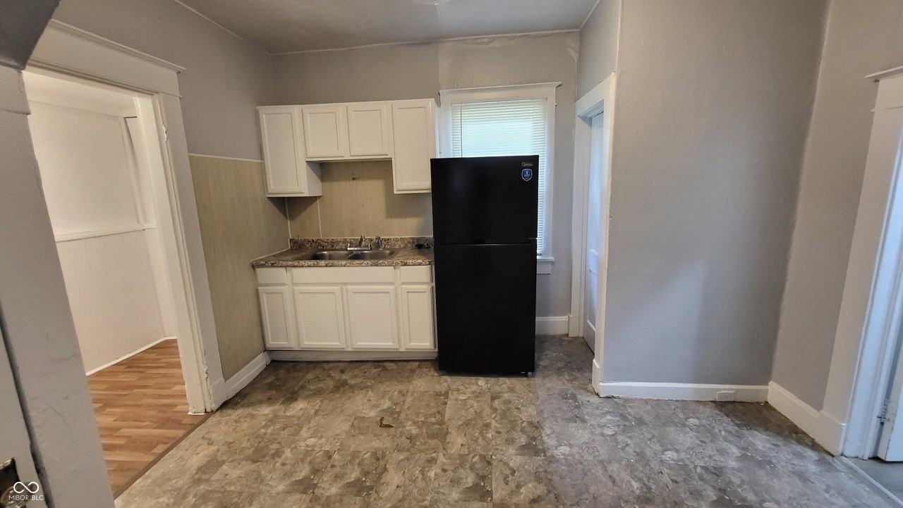 2822 N Olney St - Photo 5 of 16