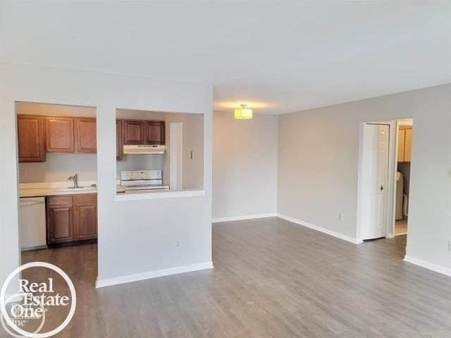 203 Sunset Ln - Photo 3 of 13