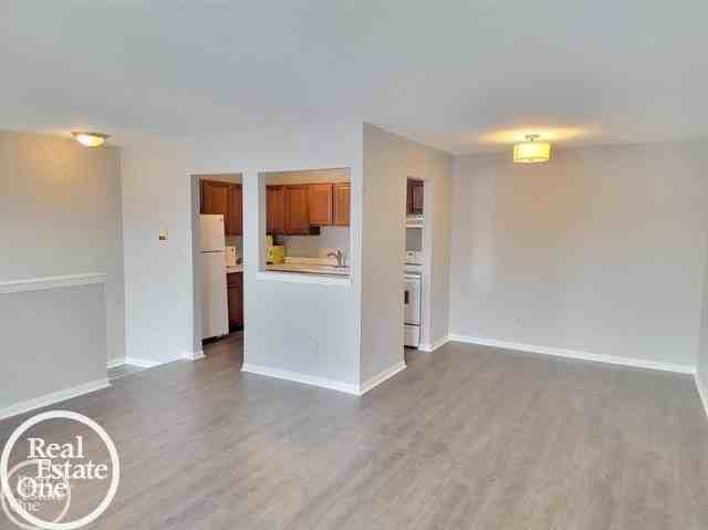 203 Sunset Ln - Photo 4 of 13