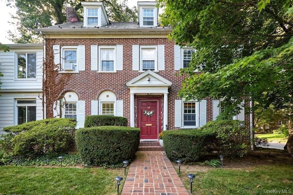 70 Frederick Pl - Photo 2 of 43