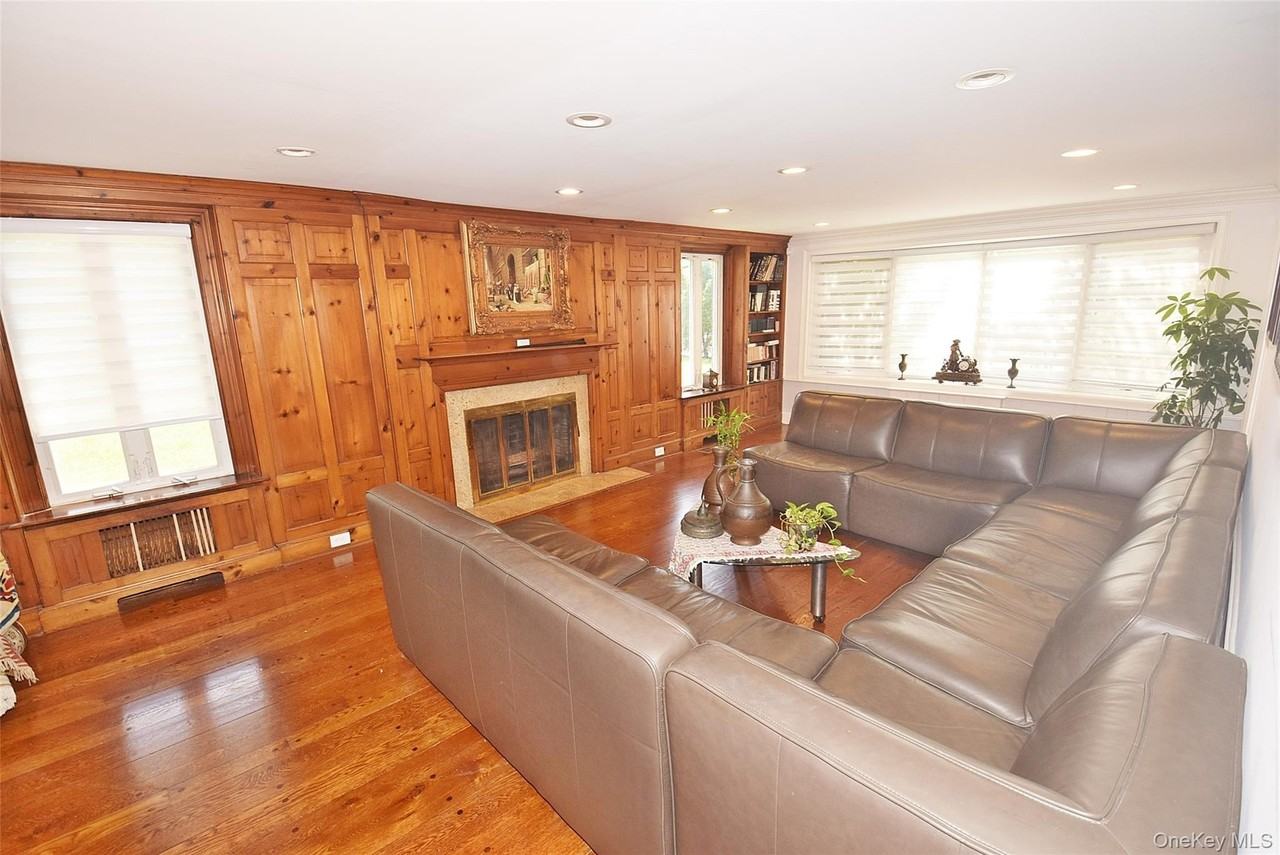 25A Old Mill Rd - Photo 3 of 45