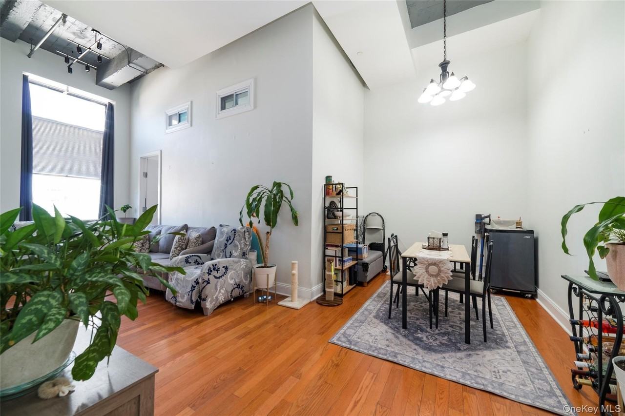 25 Leroy Pl #501 - Photo 2 of 16