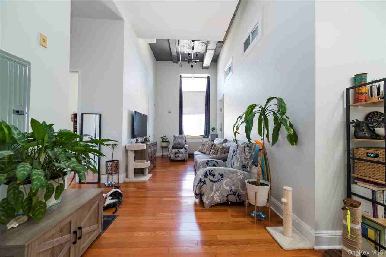 25 Leroy Pl #501 - Photo 3 of 16