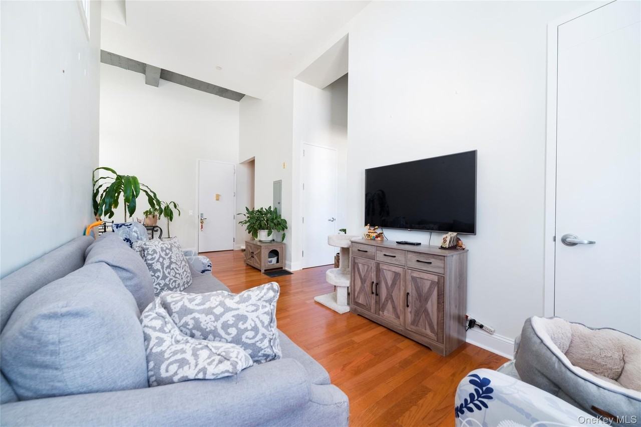 25 Leroy Pl #501 - Photo 7 of 16