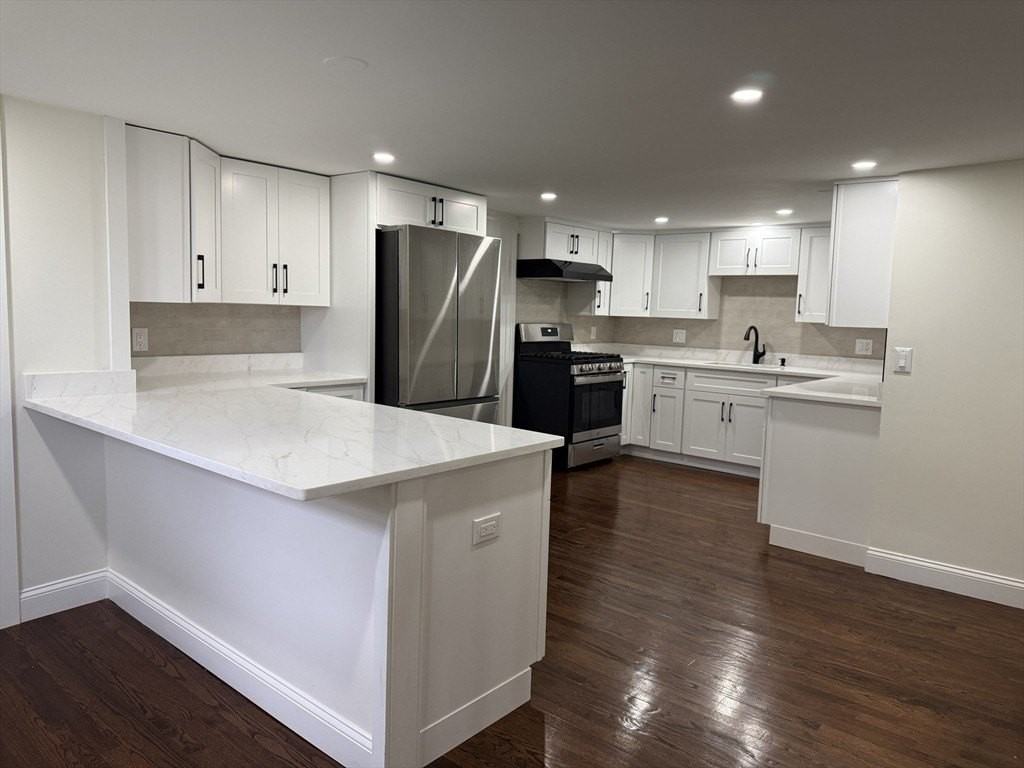 9 Glen Ave #A - Photo 2 of 18