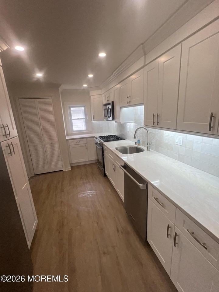 33 Weaverville Rd - Photo 2 of 14