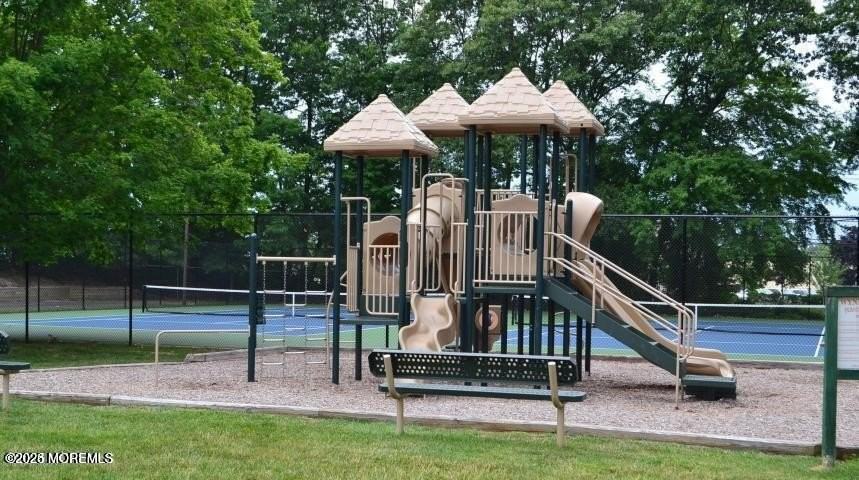 113 Dundee Ct - Photo 6 of 13