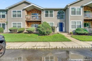 93 Diane Dr - Photo 1 of 1