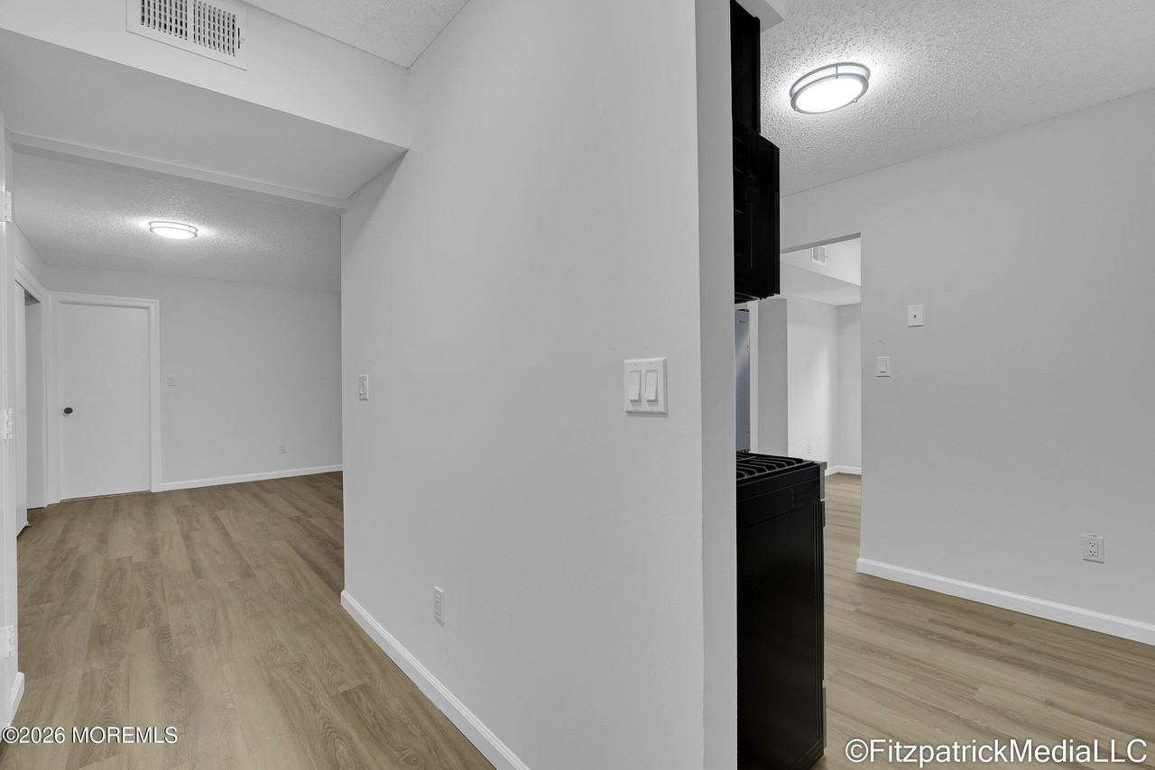 93 Diane Dr - Photo 6 of 23