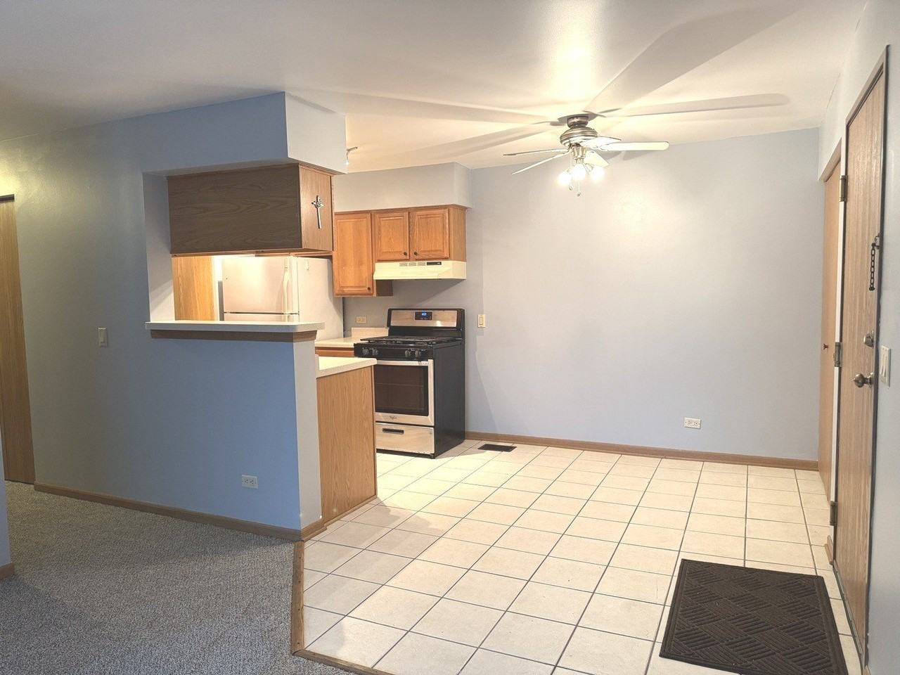 727 Elm Ln #208 - Photo 6 of 12