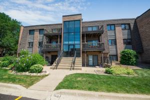 featured image of 1420 Stonebridge Cir #N3