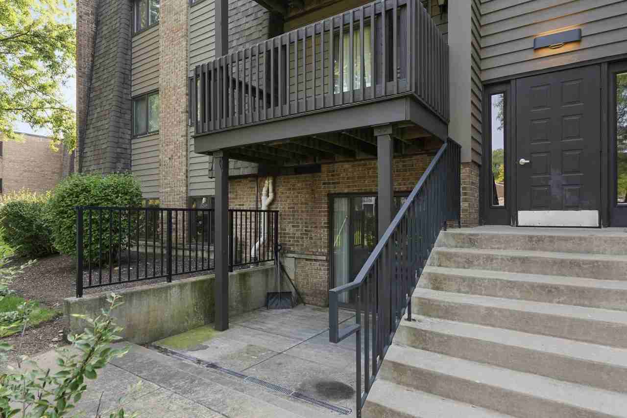 1420 Stonebridge Cir #N3 - Photo 2 of 13