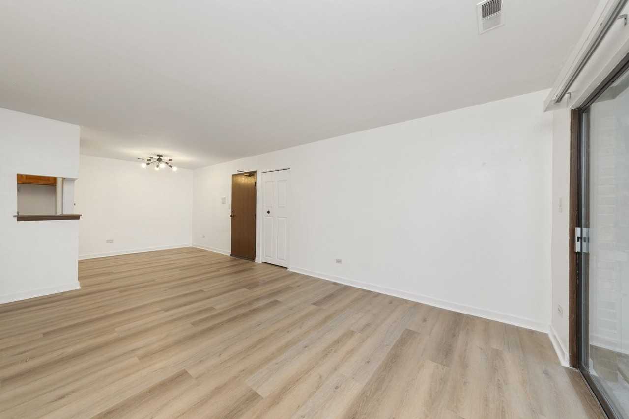 1420 Stonebridge Cir #N3 - Photo 4 of 13
